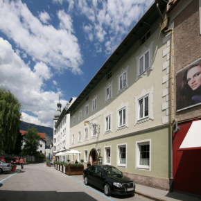 Отель Gasthof Einhorn Schaller, Швац